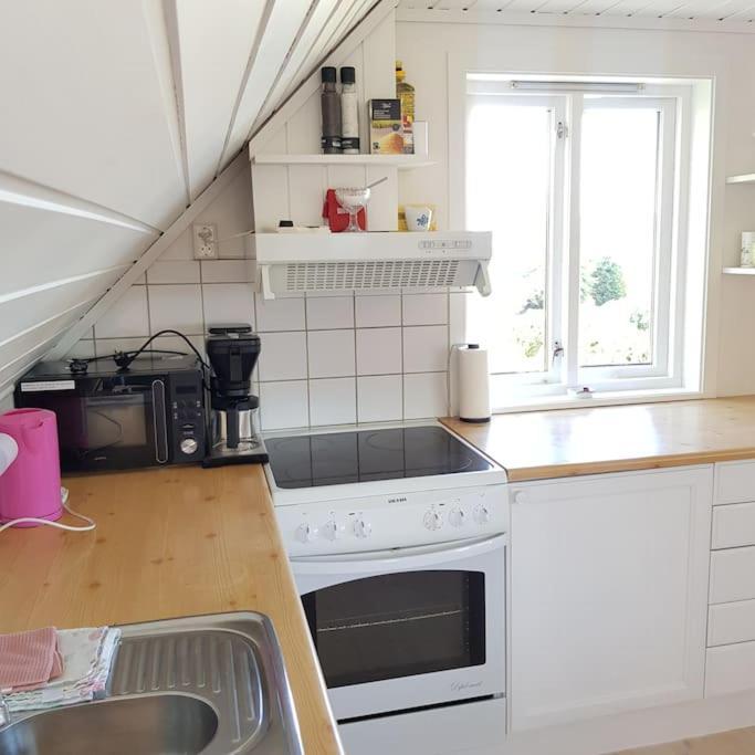 Lys Og Lettstelt Leilighet Med Utsikt Over Byen Apartment Sandefjord Bagian luar foto